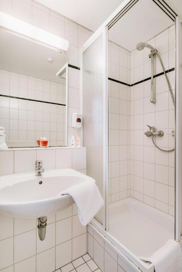 Hotel Zur Radau บัดฮาร์ซบวร์ก ภายนอก รูปภาพ