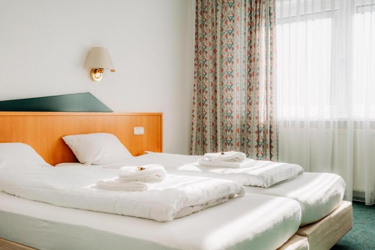 Hotel Zur Radau บัดฮาร์ซบวร์ก ภายนอก รูปภาพ